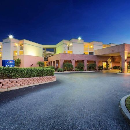 Baymont By Wyndham Tampa Near Busch Gardens Hotel Bagian luar foto