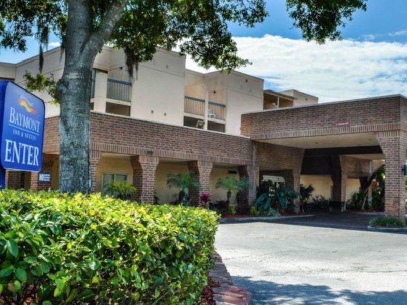 Baymont By Wyndham Tampa Near Busch Gardens Hotel Bagian luar foto